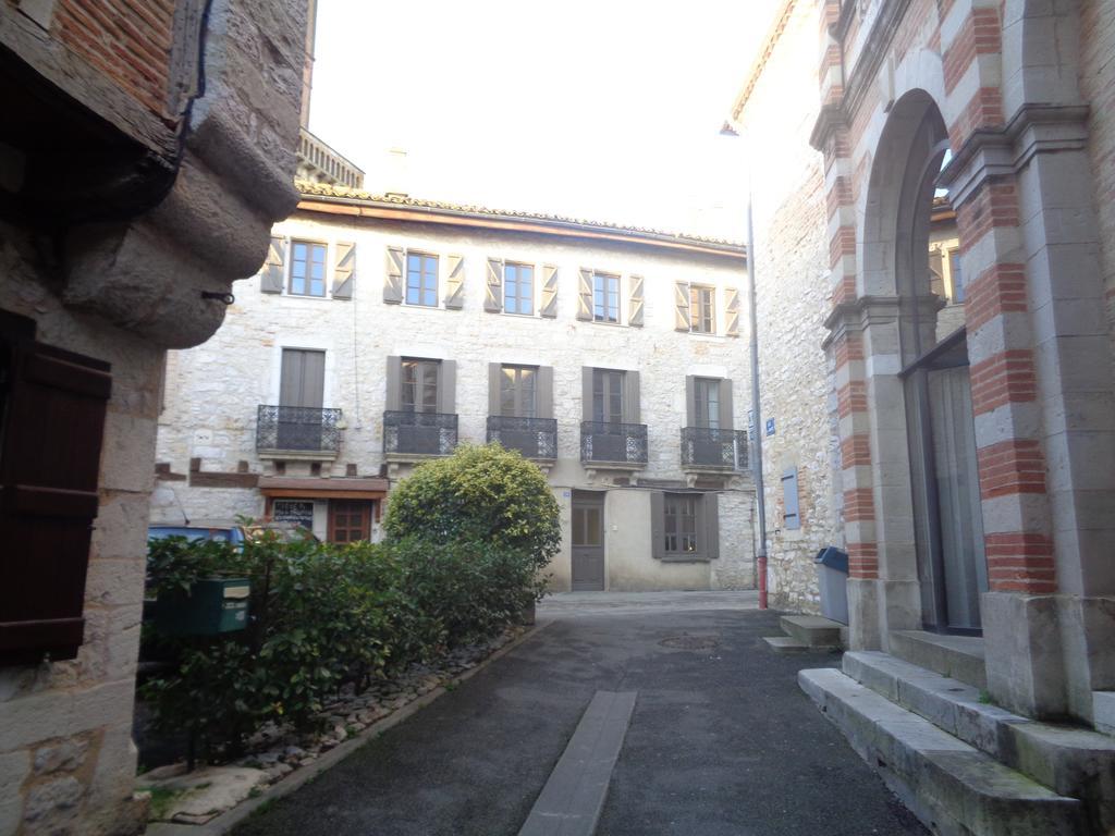 B&B Le Chat Qui Dort Montricoux Exterior foto
